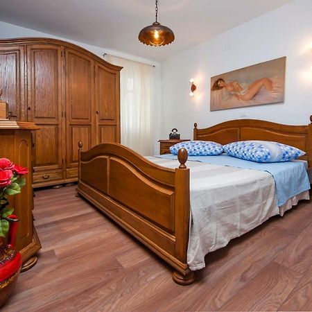 Vista Mare - Sea View Apartment Rovinj Exterior photo