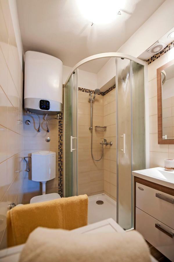 Vista Mare - Sea View Apartment Rovinj Exterior photo